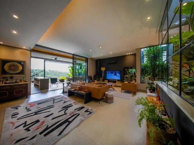 Casa / Sobrado para Venda em Santana de Parnaíba/SP Alphaville 4 Quartos