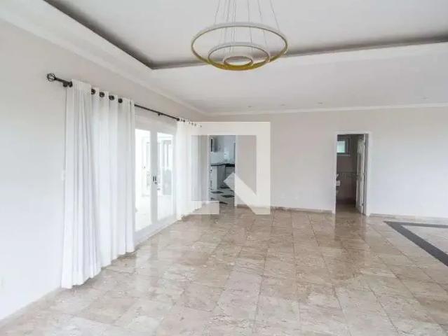 Casa / Sobrado para Venda em Santana de Parnaíba/SP Alphaville 5 Quartos