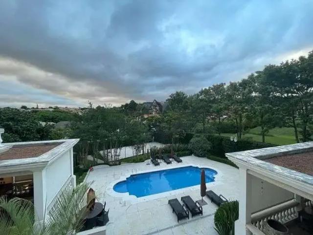 Casa / Sobrado para Venda em Santana de Parnaíba/SP Alphaville 5 Quartos