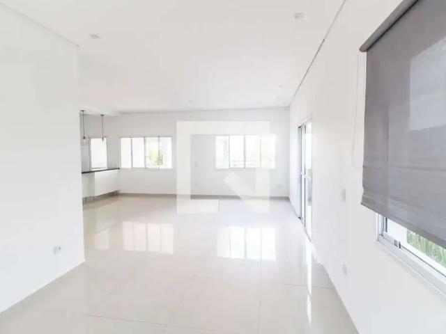 Casa / Sobrado para Venda em Santana de Parnaíba/SP Alphaville 3 Quartos