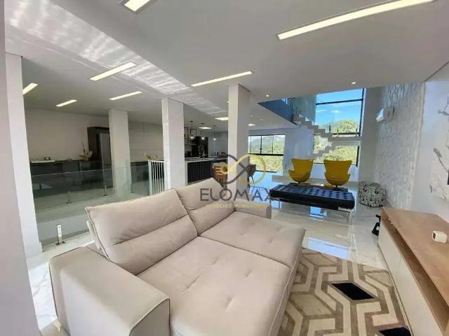 Casa / Sobrado para Venda em Santana de Parnaíba/SP Alphaville 3 Quartos