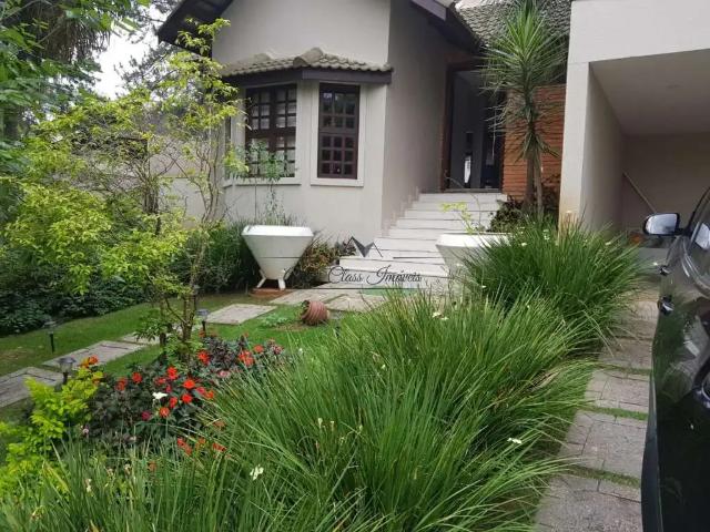 Casa / Sobrado para Venda em Santana de Parnaíba/SP Alphaville 3 Quartos