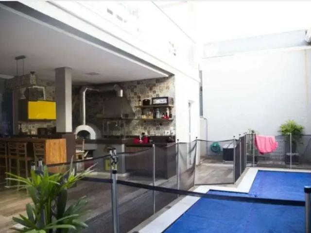 Casa / Sobrado para Venda em Santana de Parnaíba/SP Parque Sinai 4 Quartos