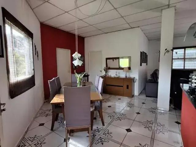 Casa / Sobrado para Venda em Santana de Parnaíba/SP Residencial Santa Helena Gleba II 3 Quartos