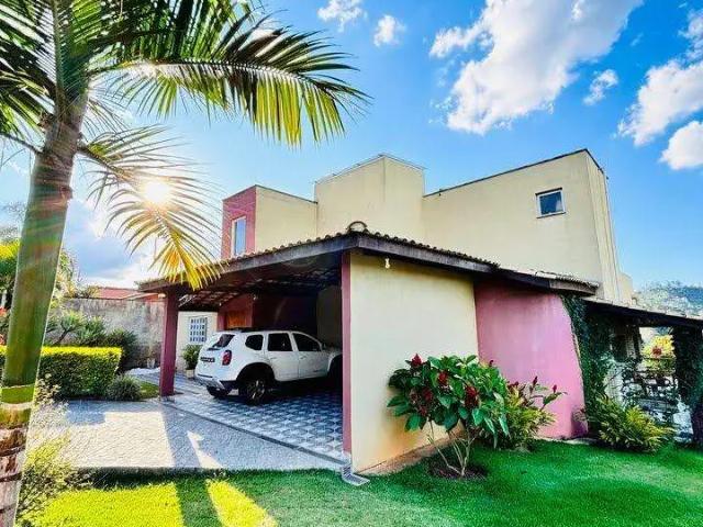 Casa / Sobrado para Venda em Santana de Parnaíba/SP Residencial Santa Helena Gleba II 4 Quartos