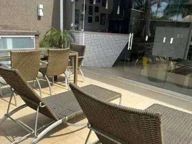 Casa / Sobrado para Venda em Santana de Parnaíba/SP Tamboré 4 Quartos