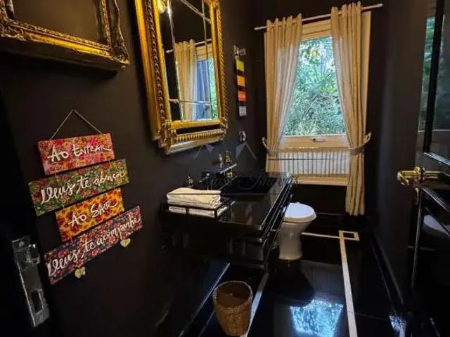 Casa / Sobrado para Venda em Santana de Parnaíba/SP Tamboré 5 Quartos