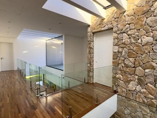 Casa / Sobrado para Venda em Santana de Parnaíba/SP Tamboré 3 Quartos