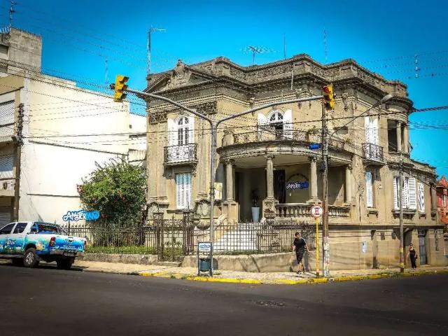 Casa / Sobrado para Venda em Santana do Livramento/RS Centro 4 Quartos