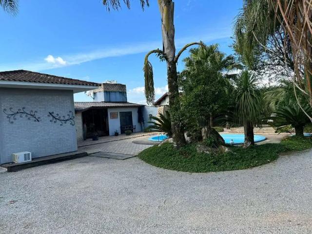 Casa / Sobrado para Venda em Santo Amaro da Imperatriz/SC Centro 3 Quartos