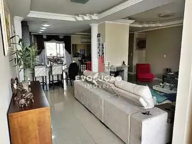 Casa / Sobrado para Venda em Santo Amaro da Imperatriz/SC Centro 4 Quartos
