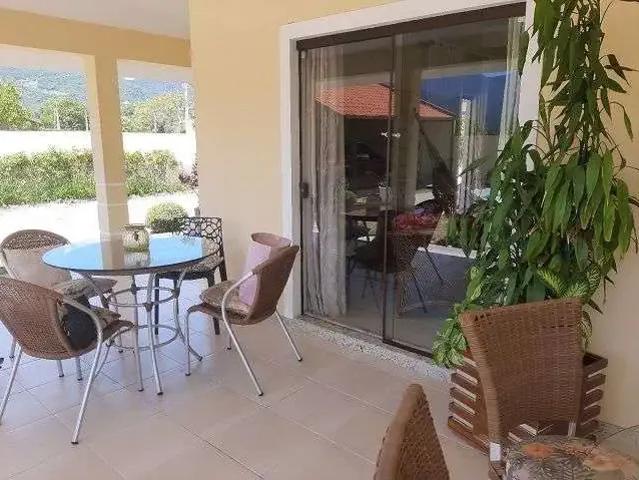 Casa / Sobrado para Venda em Santo Amaro da Imperatriz/SC Sul do Rio 4 Quartos