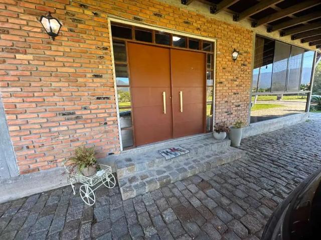 Casa / Sobrado para Venda em Santo Amaro da Imperatriz/SC Sul do Rio 4 Quartos