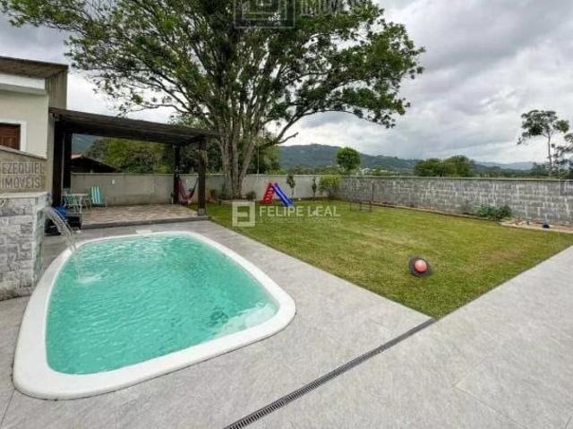 Casa / Sobrado para Venda em Santo Amaro da Imperatriz/SC Sul do Rio 3 Quartos