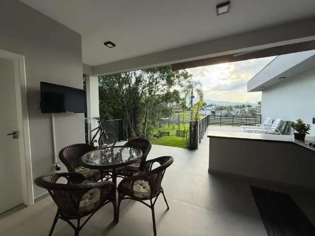 Casa / Sobrado para Venda em Santo Amaro da Imperatriz/SC Sul do Rio 3 Quartos