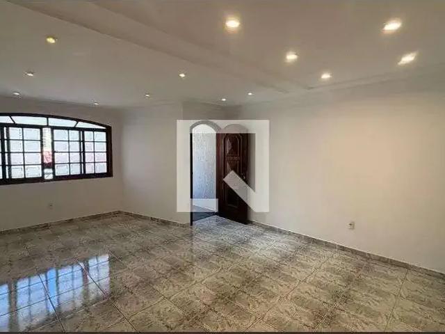 Casa / Sobrado para Venda em Santo André/SP Jardim 4 Quartos