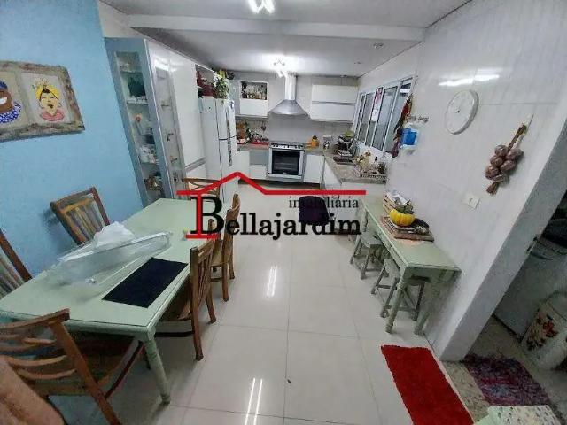 Casa / Sobrado para Venda em Santo André/SP Jardim 3 Quartos