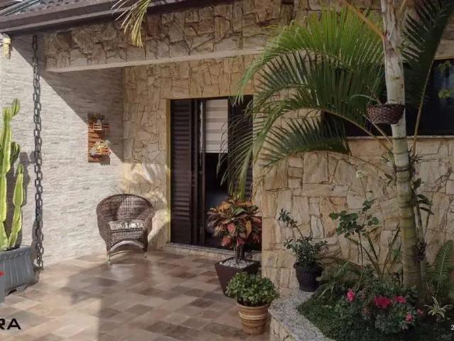 Casa / Sobrado para Venda em Santo André/SP Parque Gerassi 3 Quartos
