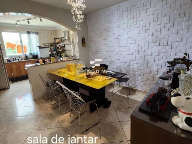 Casa / Sobrado para Venda em Santo André/SP Parque Gerassi 3 Quartos