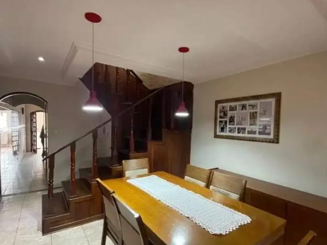Casa / Sobrado para Venda em Santo André/SP Parque Gerassi 3 Quartos