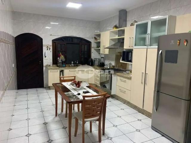 Casa / Sobrado para Venda em Santo André/SP Parque João Ramalho 3 Quartos