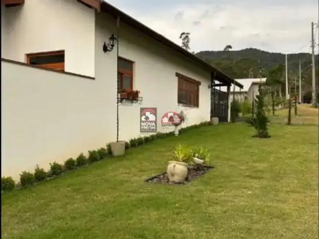 Casa / Sobrado para Venda em Santo Antônio do Pinhal/SP Centro 4 Quartos
