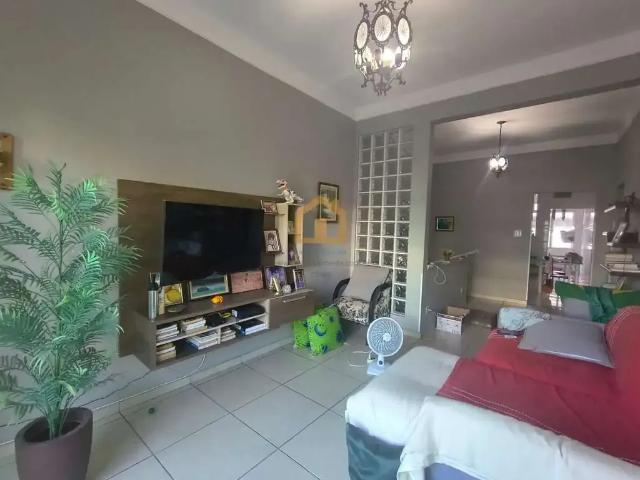 Casa / Sobrado para Venda em Santos/SP Boqueirão 3 Quartos