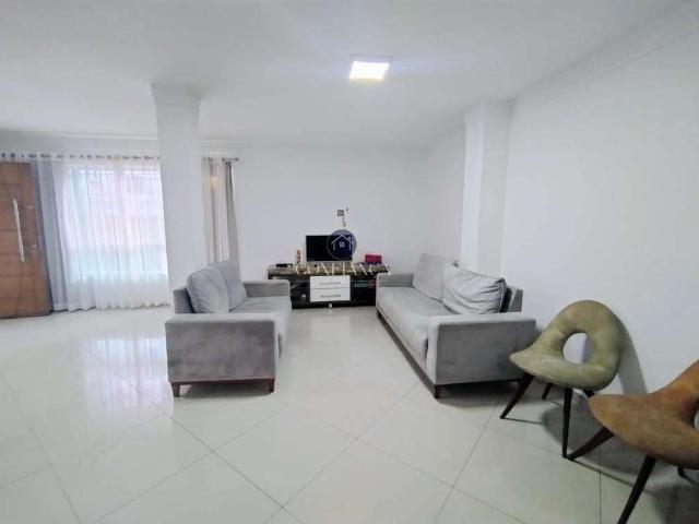 Casa / Sobrado para Venda em Santos/SP Campo Grande 3 Quartos