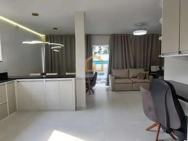 Casa / Sobrado para Venda em Santos/SP Campo Grande 3 Quartos