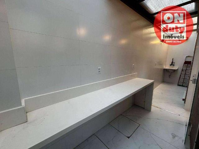 Casa / Sobrado para Venda em Santos/SP Campo Grande 3 Quartos