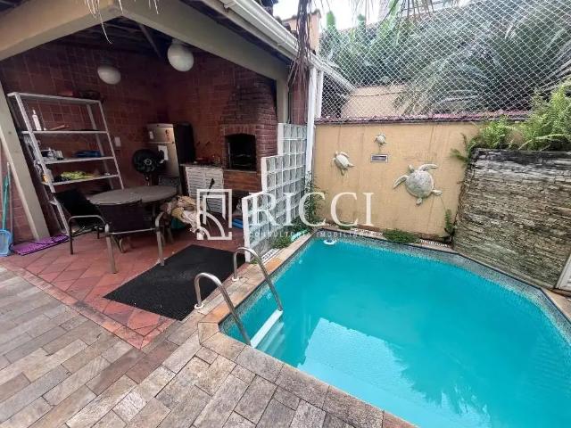 Casa / Sobrado para Venda em Santos/SP Campo Grande 3 Quartos
