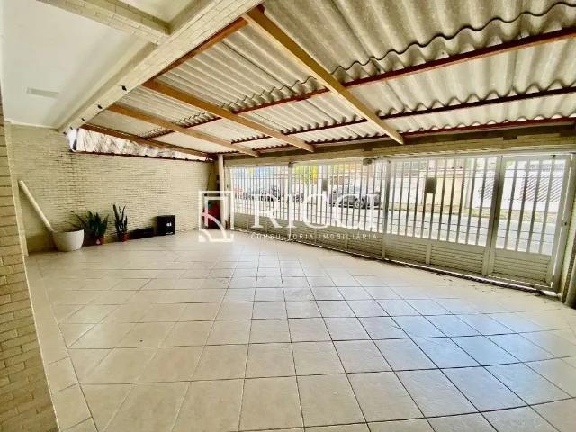 Casa / Sobrado para Venda em Santos/SP Campo Grande 5 Quartos