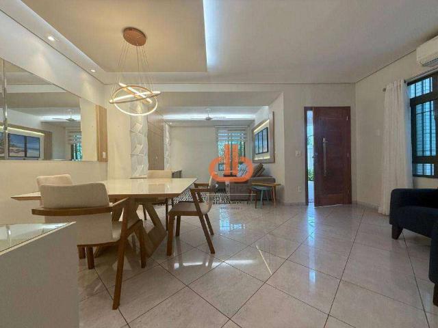 Casa / Sobrado para Venda em Santos/SP Embaré 3 Quartos