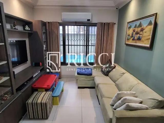 Casa / Sobrado para Venda em Santos/SP Embaré 3 Quartos