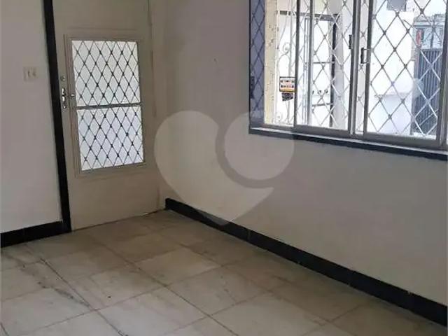 Casa / Sobrado para Venda em Santos/SP Embaré 3 Quartos