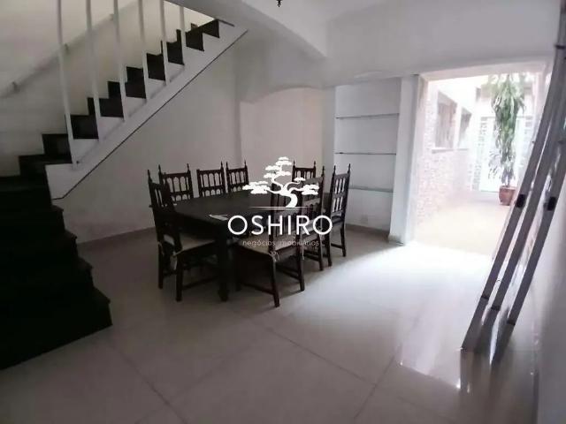 Casa / Sobrado para Venda em Santos/SP Embaré 3 Quartos
