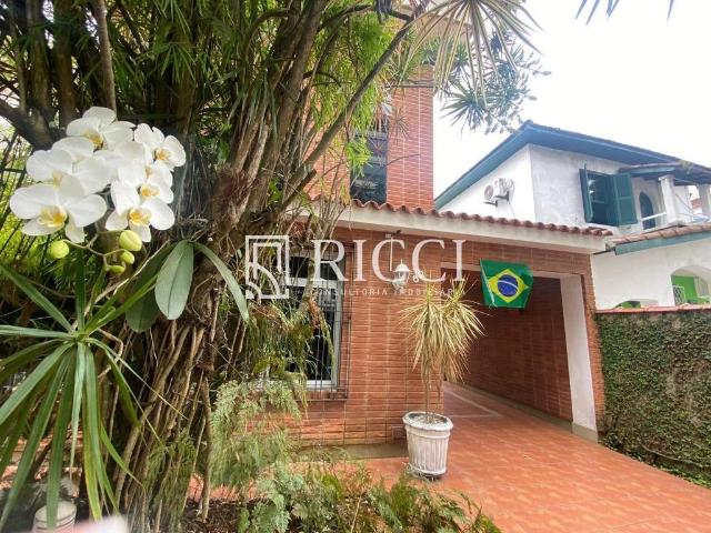 Casa / Sobrado para Venda em Santos/SP Embaré 3 Quartos