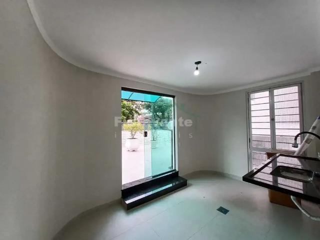 Casa / Sobrado para Venda em Santos/SP Embaré 3 Quartos