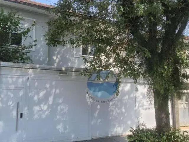 Casa / Sobrado para Venda em Santos/SP Embaré 2 Quartos