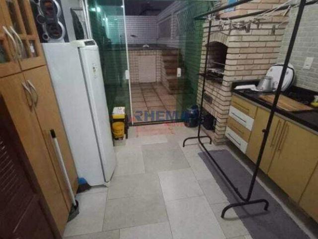 Casa / Sobrado para Venda em Santos/SP Embaré 4 Quartos