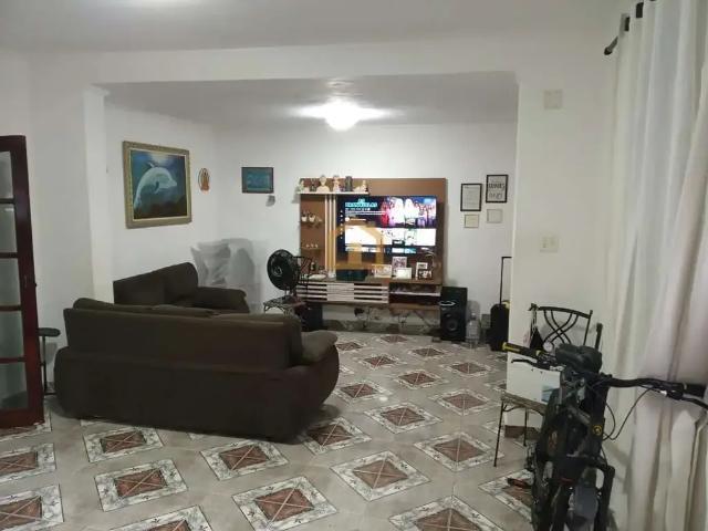Casa / Sobrado para Venda em Santos/SP Embaré 4 Quartos