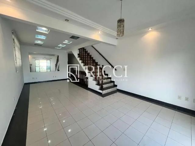 Casa / Sobrado para Venda em Santos/SP Embaré 4 Quartos