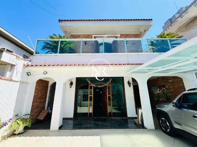Casa / Sobrado para Venda em Santos/SP Embaré 4 Quartos