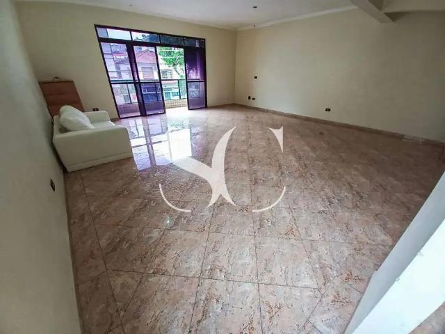 Casa / Sobrado para Venda em Santos/SP Embaré 5 Quartos