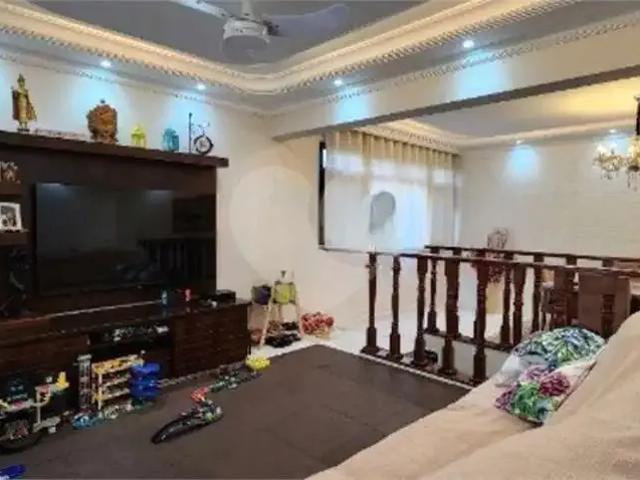 Casa / Sobrado para Venda em Santos/SP Embaré 6 Quartos