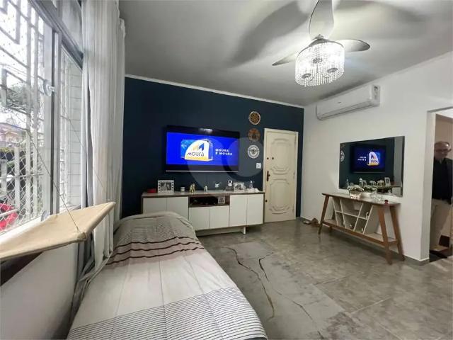 Casa / Sobrado para Venda em Santos/SP Encruzilhada 3 Quartos