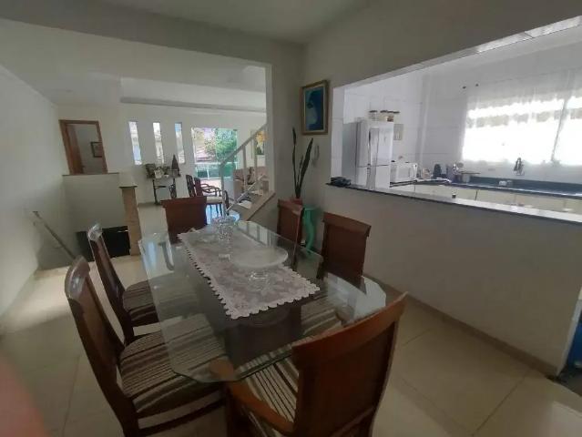 Casa / Sobrado para Venda em Santos/SP Estuário 3 Quartos