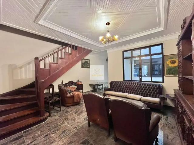 Casa / Sobrado para Venda em Santos/SP Gonzaga 3 Quartos