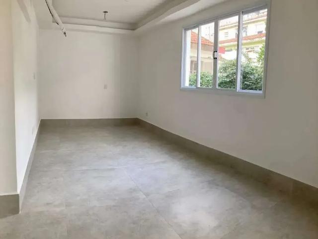 Casa / Sobrado para Venda em Santos/SP Gonzaga 3 Quartos