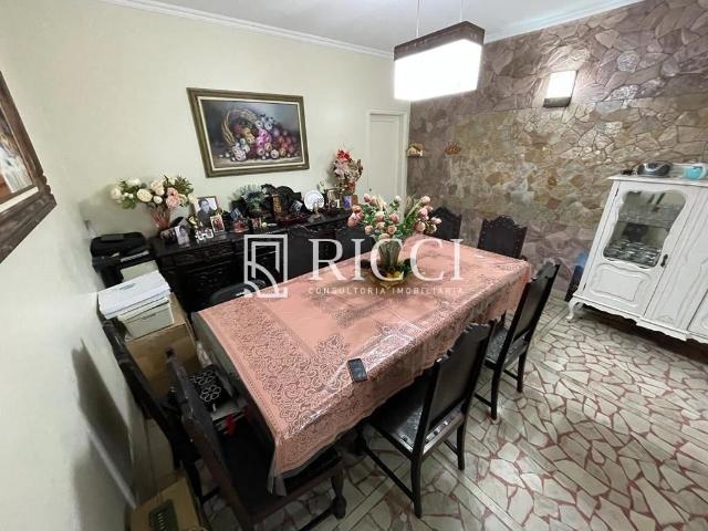 Casa / Sobrado para Venda em Santos/SP Gonzaga 3 Quartos